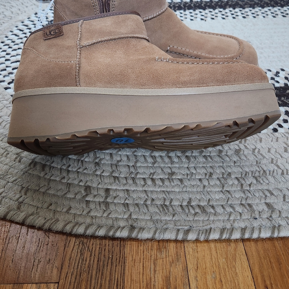 UGG Cityfunc Ultra Mini Boot - Picture 9 of 11